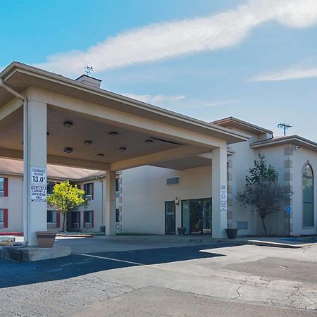Motel 6-Hannibal, Mo מראה חיצוני תמונה